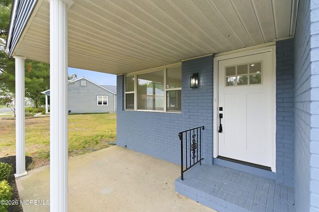 50 Paradise Boulevard, Toms River, NJ 08757