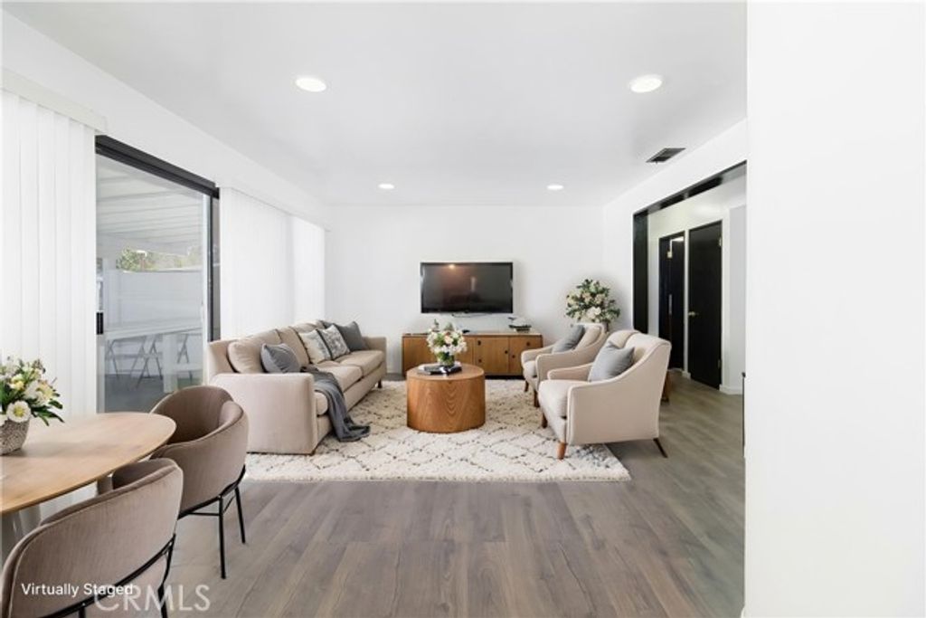 20309 Roscoe, Winnetka (los Angeles), CA 91306