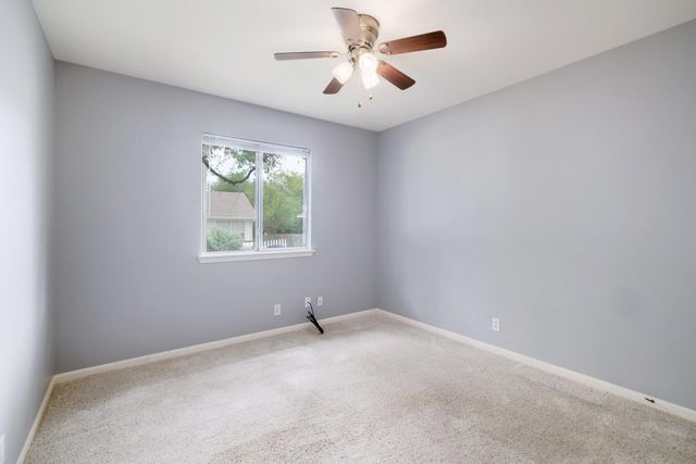1706 COLUMBINE LN, Leander, TX 78641