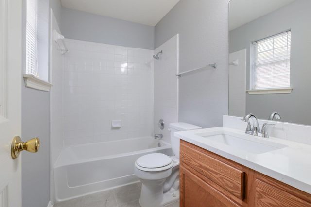 1706 COLUMBINE LN, Leander, TX 78641