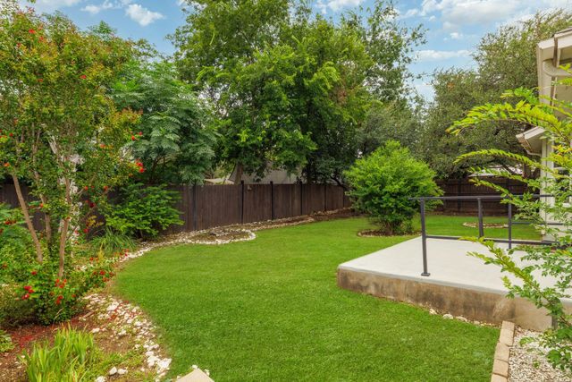 1706 COLUMBINE LN, Leander, TX 78641