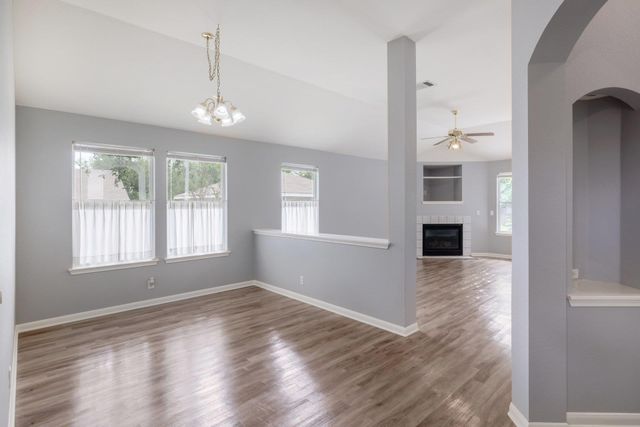 1706 COLUMBINE LN, Leander, TX 78641