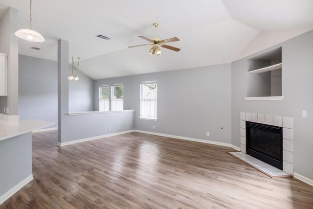 1706 COLUMBINE LN, Leander, TX 78641