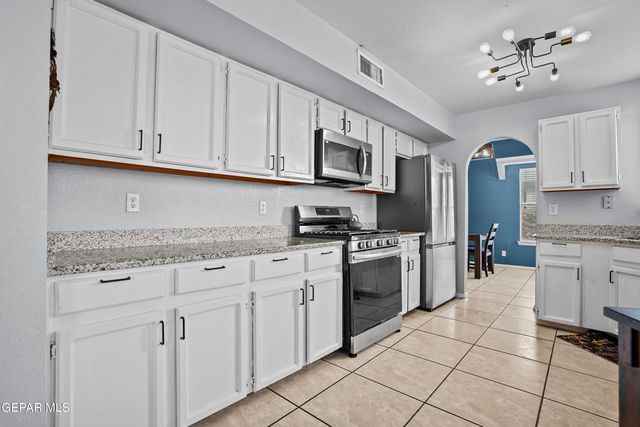 7249 FEATHER HAWK Drive, El Paso, TX 79912