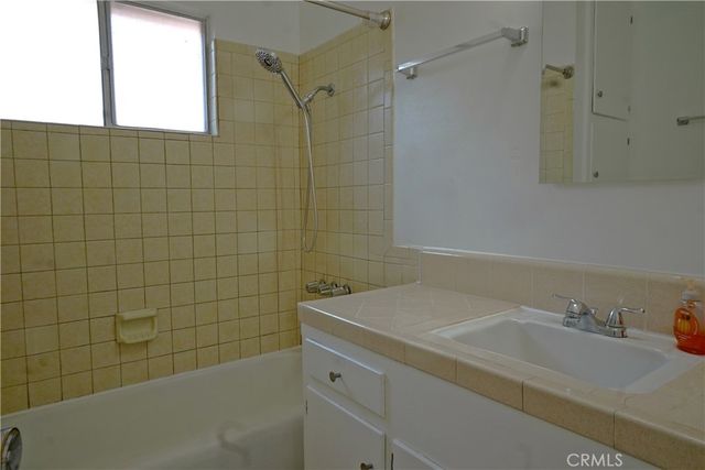 3505 McKinley, Riverside, CA 92506