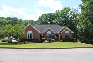 100 Camperdown Court, Easley, SC 29673