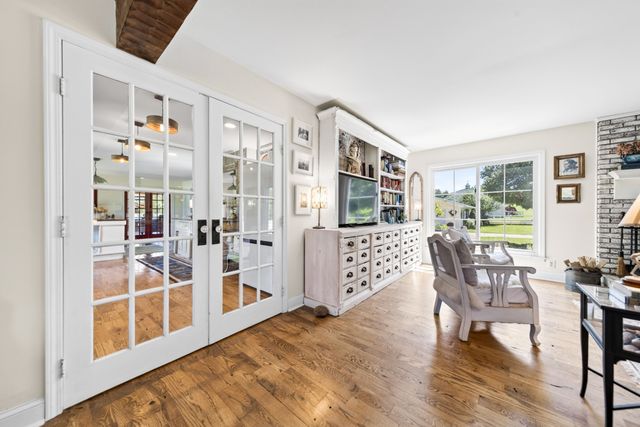 1810 Baker Rd, Goodlettsville, TN 37072