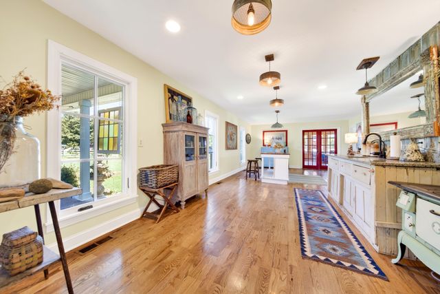 1810 Baker Rd, Goodlettsville, TN 37072