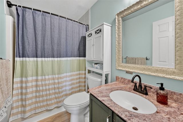307 Lawrence Pl, Coraopolis, PA 15108