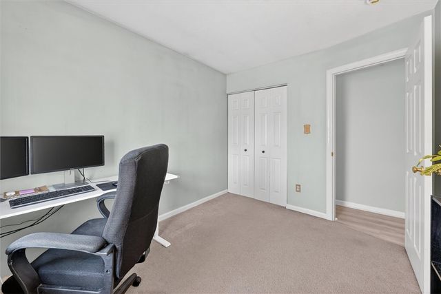 307 Lawrence Pl, Coraopolis, PA 15108