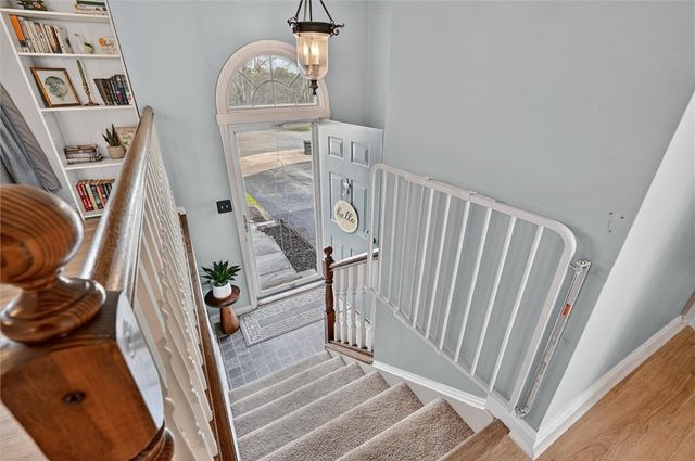 307 Lawrence Pl, Coraopolis, PA 15108