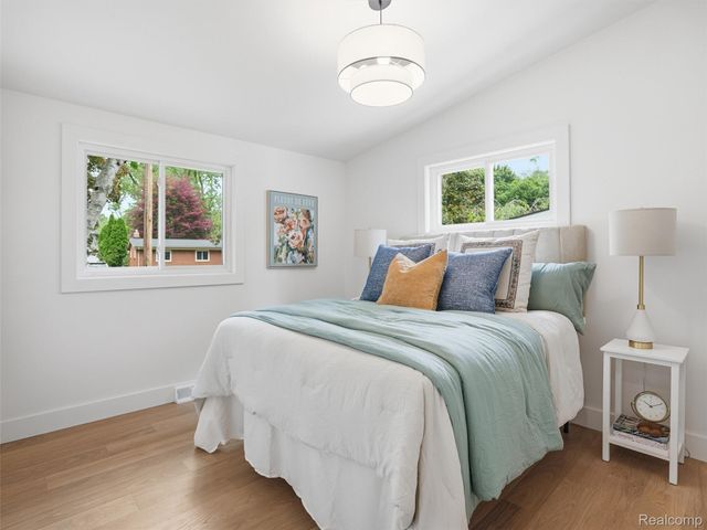 413 Poplar Avenue, Royal Oak, MI 48073