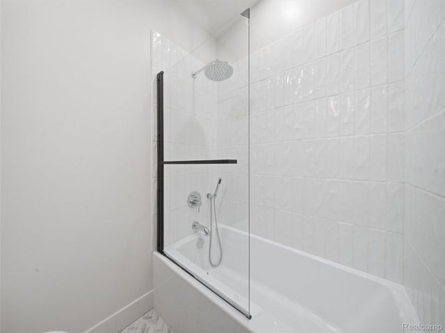 413 Poplar Avenue, Royal Oak, MI 48073
