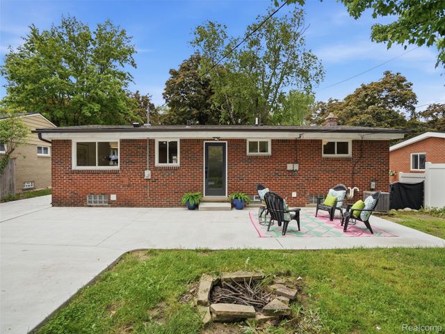 413 Poplar Avenue, Royal Oak, MI 48073
