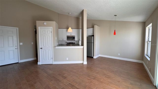 2532 WOODGATE BOULEVARD 202, Orlando, FL 32822