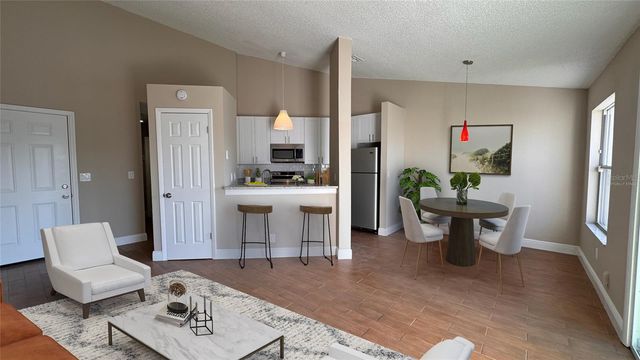 2532 WOODGATE BOULEVARD 202, Orlando, FL 32822