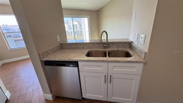 2532 WOODGATE BOULEVARD 202, Orlando, FL 32822