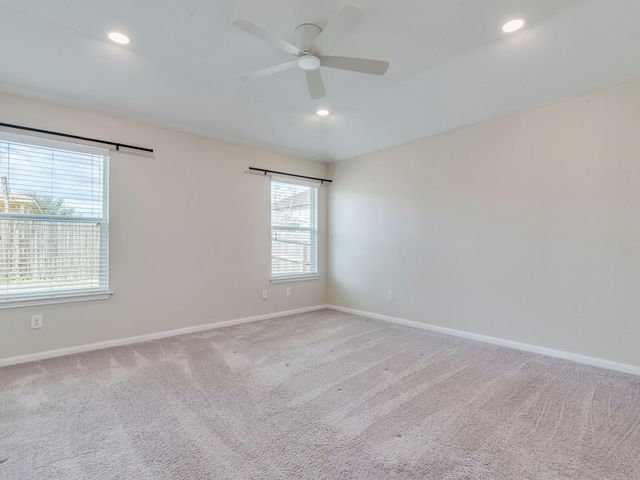 141 Linden LN, San Marcos, TX 78666