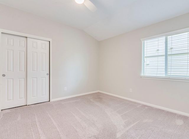 141 Linden LN, San Marcos, TX 78666