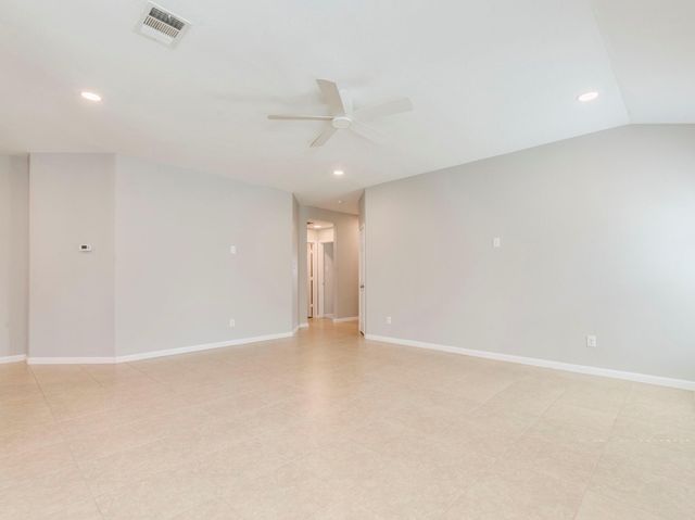 141 Linden LN, San Marcos, TX 78666