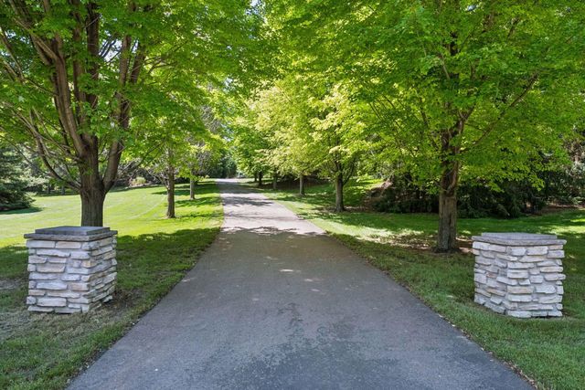 4545 Watertown Road, Orono, MN 55359