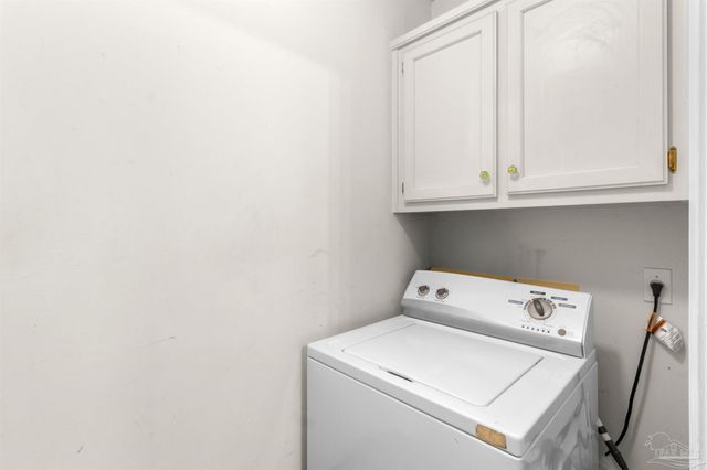 7032 Weatherwood Dr, Pensacola, FL 32506