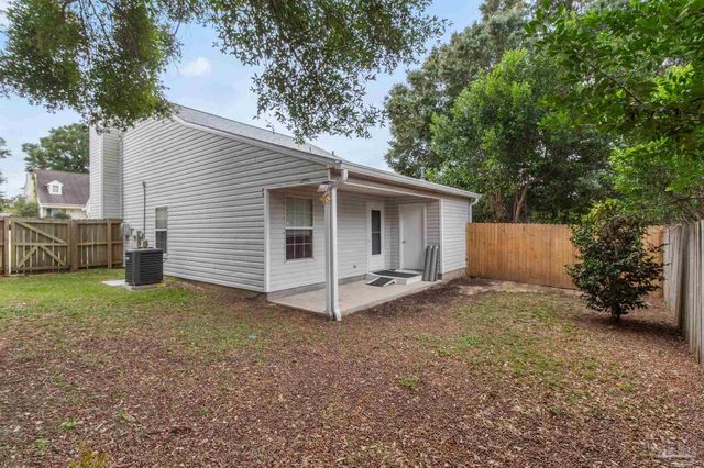 7032 Weatherwood Dr, Pensacola, FL 32506