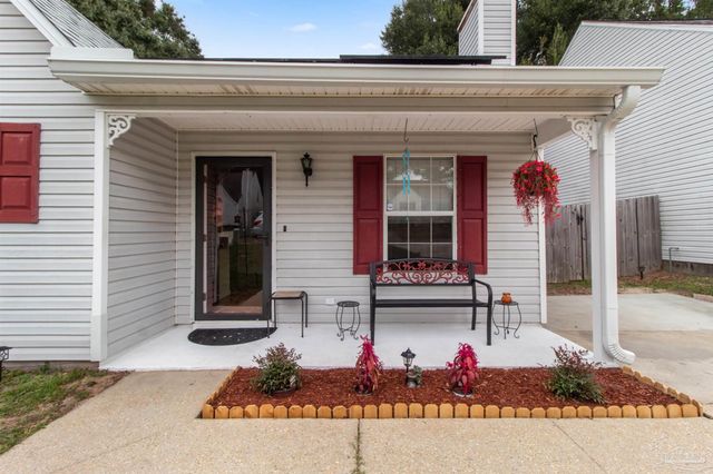 7032 Weatherwood Dr, Pensacola, FL 32506