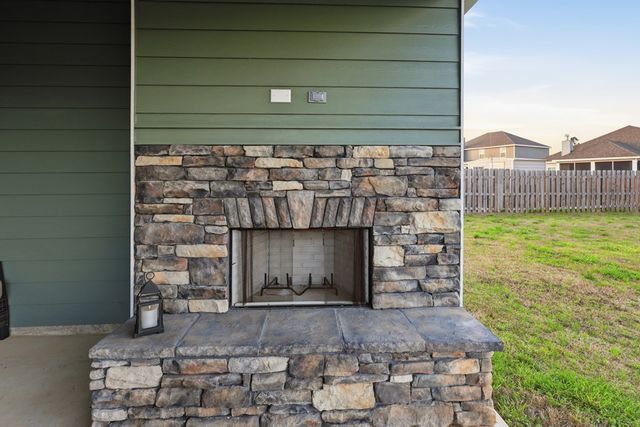 6877 Omaha Drive, Midland, GA 31820