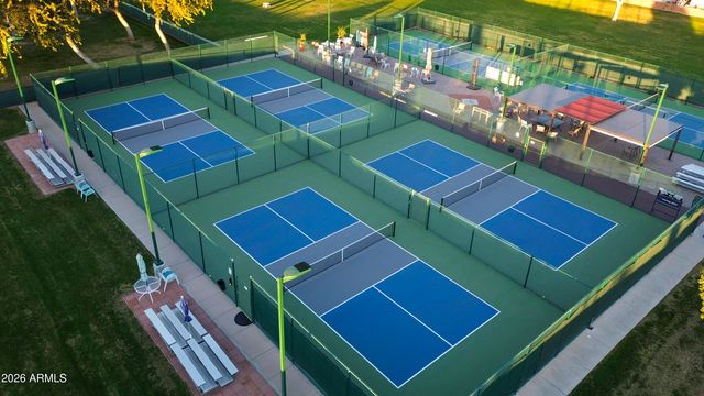 7750 E BROADWAY Road 826, Mesa, AZ 85208