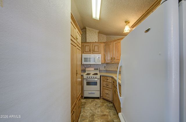 7750 E BROADWAY Road 826, Mesa, AZ 85208