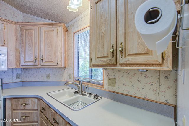 7750 E BROADWAY Road 826, Mesa, AZ 85208