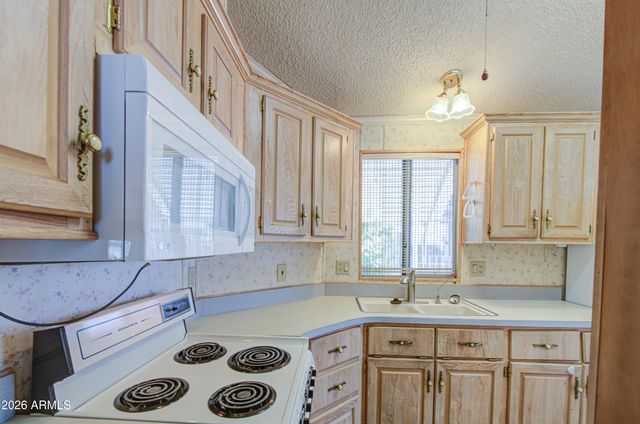 7750 E BROADWAY Road 826, Mesa, AZ 85208