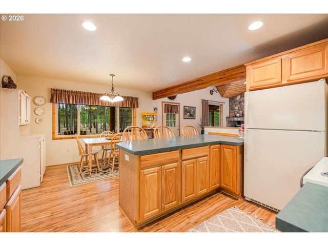 152038 CONESTOGA Rd, La Pine, OR 97739