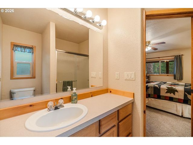 152038 CONESTOGA Rd, La Pine, OR 97739