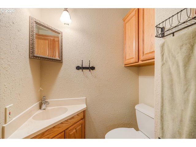 152038 CONESTOGA Rd, La Pine, OR 97739