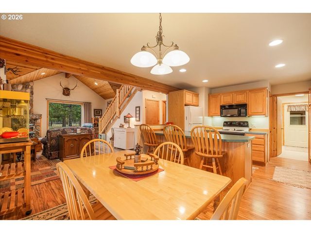 152038 CONESTOGA Rd, La Pine, OR 97739