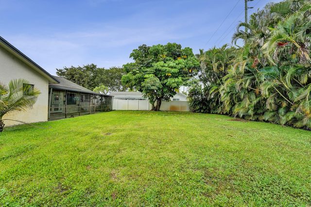 8650 SW 51st Street, Cooper City, FL 33328