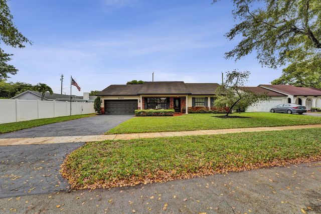 8650 SW 51st Street, Cooper City, FL 33328