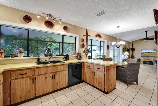 8650 SW 51st Street, Cooper City, FL 33328