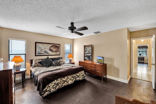 8650 SW 51st Street, Cooper City, FL 33328