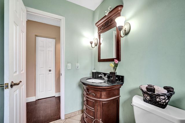 8650 SW 51st Street, Cooper City, FL 33328