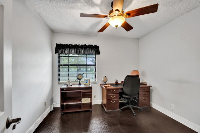 8650 SW 51st Street, Cooper City, FL 33328