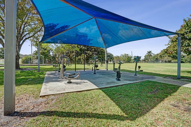 8650 SW 51st Street, Cooper City, FL 33328