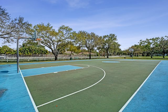 8650 SW 51st Street, Cooper City, FL 33328