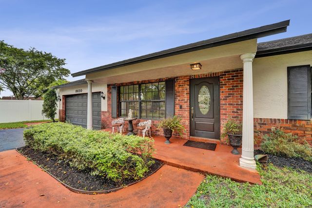 8650 SW 51st Street, Cooper City, FL 33328