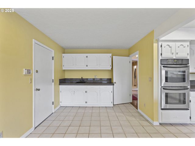 32455 Sw ARBOR LAKE Dr, Wilsonville, OR 97070