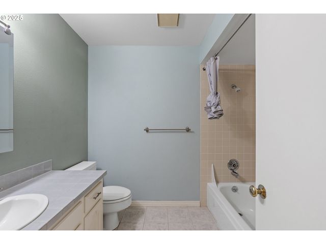 32455 Sw ARBOR LAKE Dr, Wilsonville, OR 97070