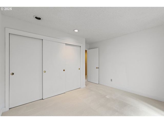 32455 Sw ARBOR LAKE Dr, Wilsonville, OR 97070