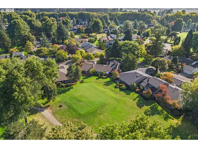 32455 Sw ARBOR LAKE Dr, Wilsonville, OR 97070